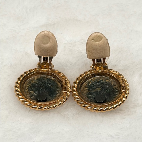 Vintage CINER Roman Revival Coin Clip-On Earrings – Gold Tone, Signed, 1” - Picture 6 of 16